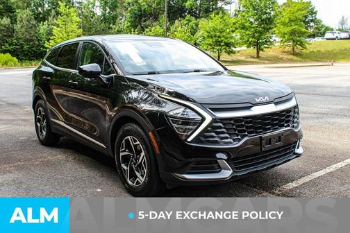 Ebony Black 2025 Kia Sportage LX