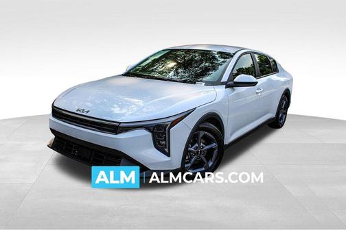 Snow White Pearl 2025 Kia K4