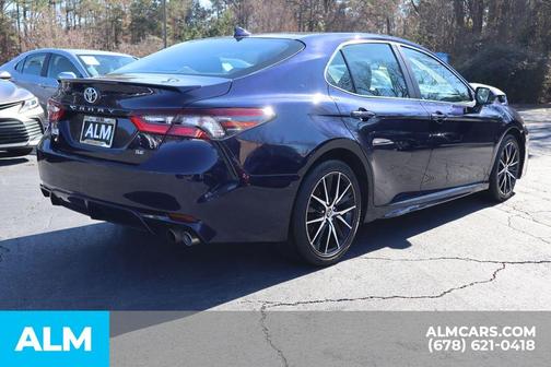2022 Toyota Camry SE