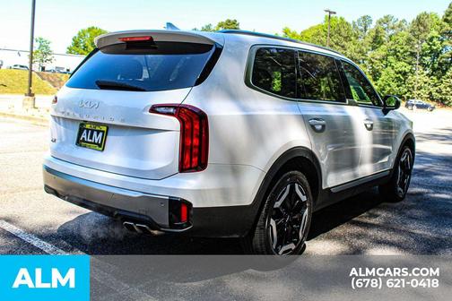 Glacial White Pearl 2025 Kia Telluride S