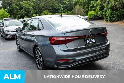 Platinum Gray Metallic 2025 Volkswagen Jetta 1.5T Sport