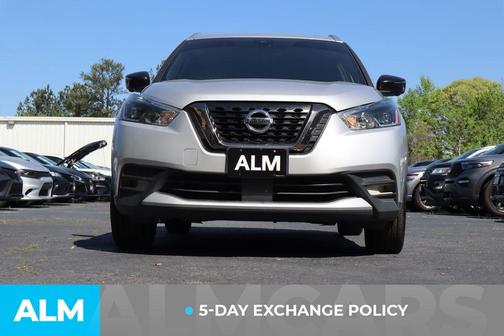 2020 Nissan Kicks SR