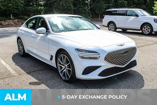 Uyuni White 2025 Genesis G70 2.5T