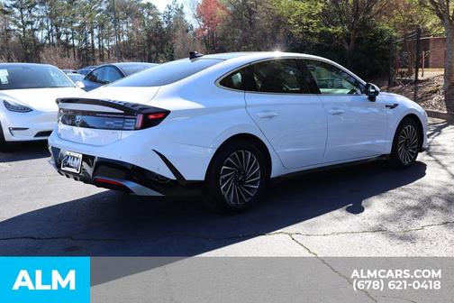 2024 Hyundai SONATA Hybrid Limited