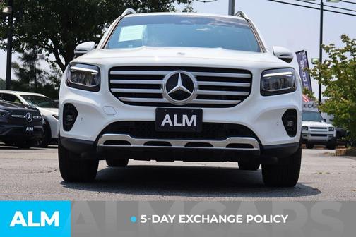 White 2024 Mercedes-Benz GLB 250 Base