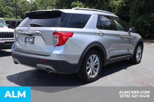 Silver Metallic 2022 Ford Explorer Limited