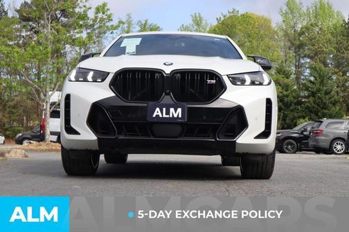White 2024 BMW X6 M60i