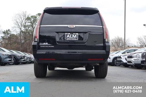 2017 Cadillac Escalade Luxury