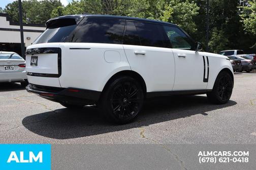 2024 Land Rover Range Rover P530 SE