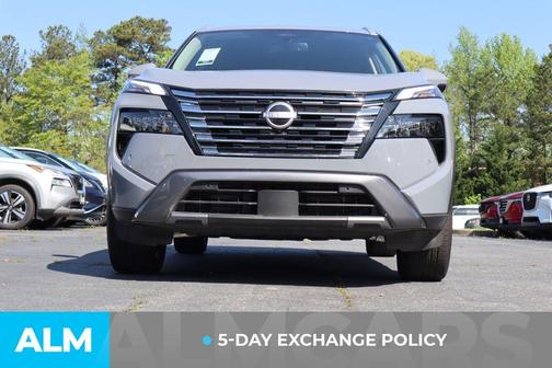 2024 Nissan Rogue SL