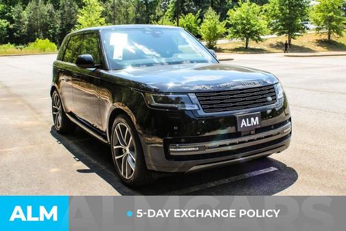 Santorini Black 2025 Land Rover Range Rover P400 SE