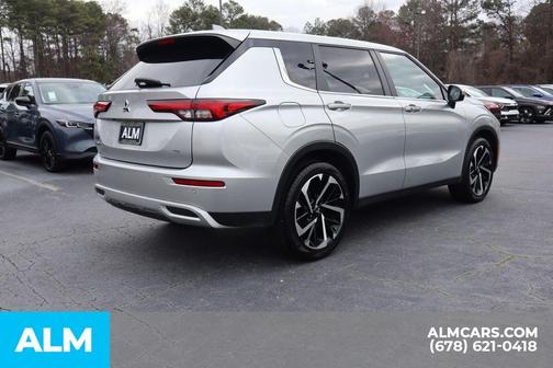 2024 Mitsubishi Outlander SE