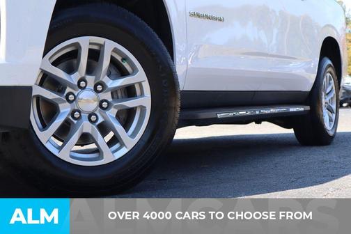 2023 Chevrolet Suburban LT