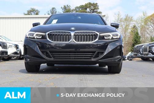 Black Sapphire Metallic 2025 BMW 330 i