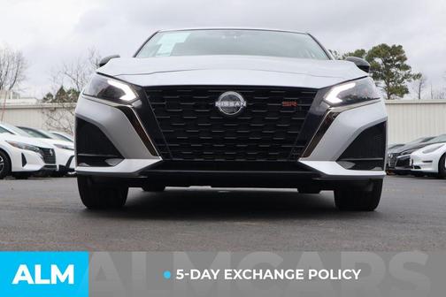 2025 Nissan Altima SR