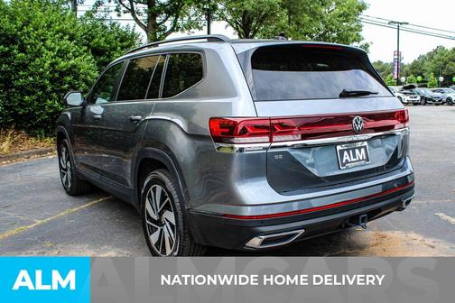 Platinum Gray Metallic 2024 Volkswagen Atlas 2.0T SE w/Technology