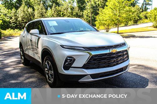 Summit White 2025 Chevrolet Blazer LT