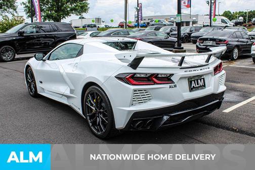 Arctic White 2024 Chevrolet Corvette Stingray w/1LT