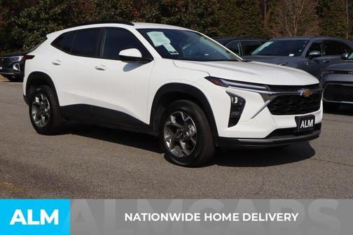 2025 Chevrolet Trax LT