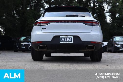 2021 Porsche Macan Base