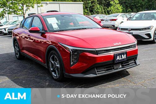 Currant Red 2025 Kia K4