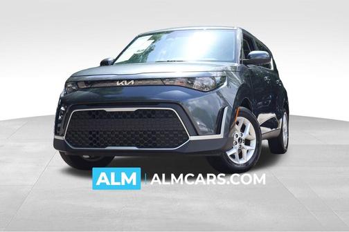Gray 2025 Kia Soul LX