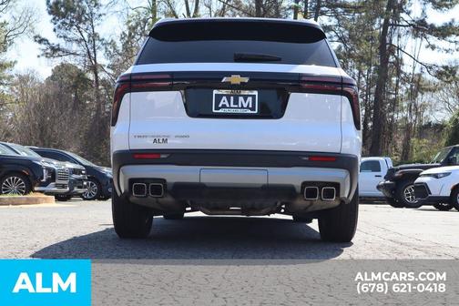 2025 Chevrolet Traverse LT