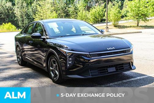 Aurora Black Pearl 2025 Kia K4