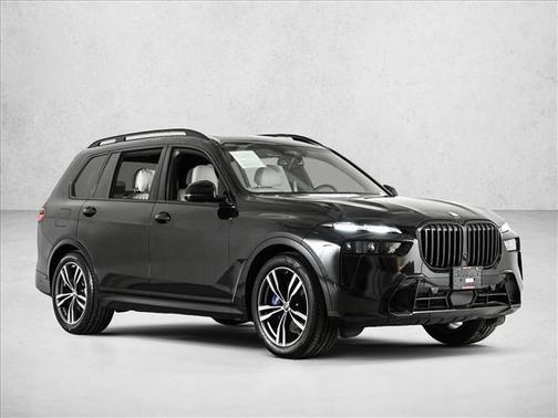 Black Sapphire Metallic 2025 BMW X7 xDrive40i