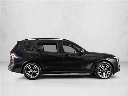 Black Sapphire Metallic 2025 BMW X7 xDrive40i