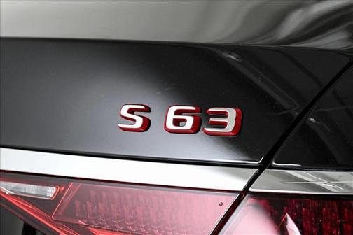 Obsidian Black Metallic 2026 Mercedes-Benz AMG S 63 E Base