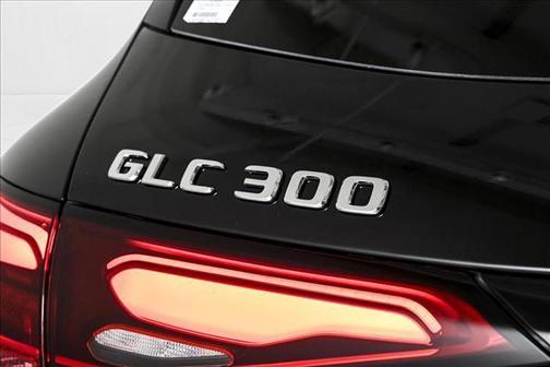 2026 Mercedes-Benz GLC 300 Base 4MATIC