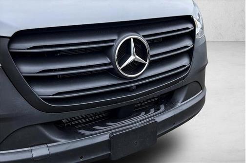 2024 Mercedes-Benz Sprinter 3500 144 WB Standard Roof Cargo