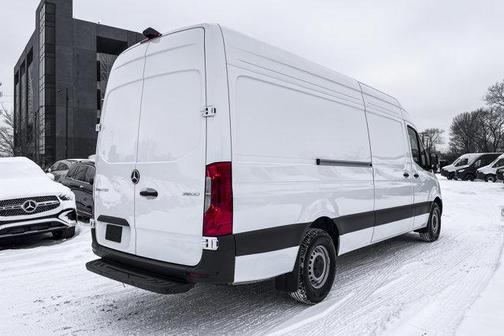 2025 Mercedes-Benz Sprinter 2500 