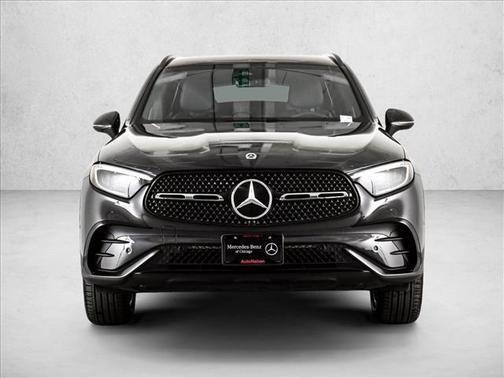 Graphite Gray Metallic 2026 Mercedes-Benz GLC 300 Base 4MATIC
