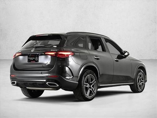 Graphite Gray Metallic 2026 Mercedes-Benz GLC 300 Base 4MATIC