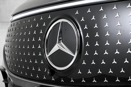 2025 Mercedes-Benz EQB 250 Base