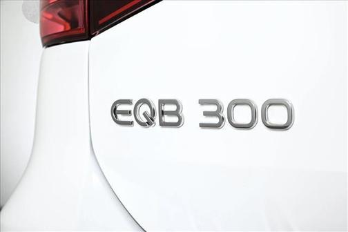 2025 Mercedes-Benz EQB 300 Base 4MATIC