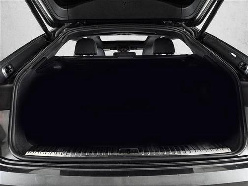 Daytona Gray Pearl Effect 2019 Audi Q8 Prestige