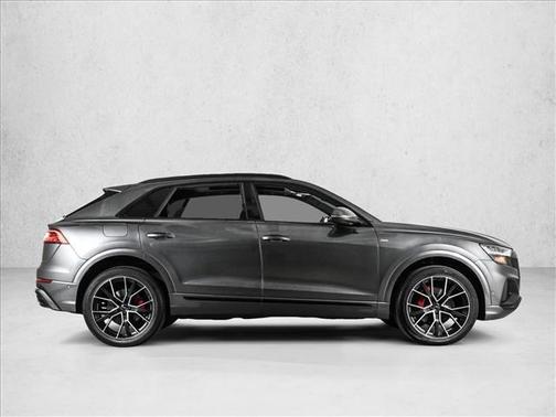 Daytona Gray Pearl Effect 2019 Audi Q8 Prestige