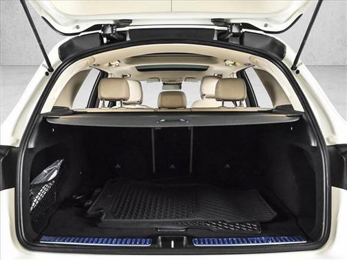 Polar White 2022 Mercedes-Benz GLC 300 Base 4MATIC
