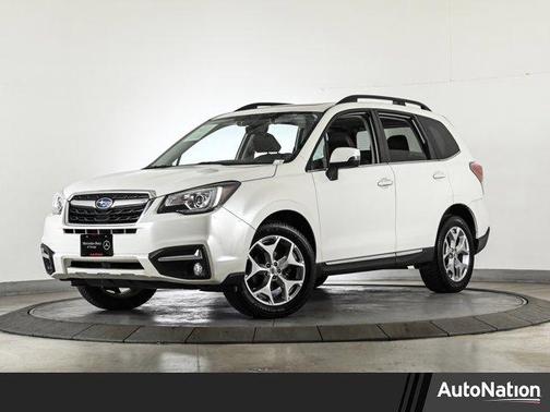 Crystal White Pearl 2018 Subaru Forester 2.5i Touring