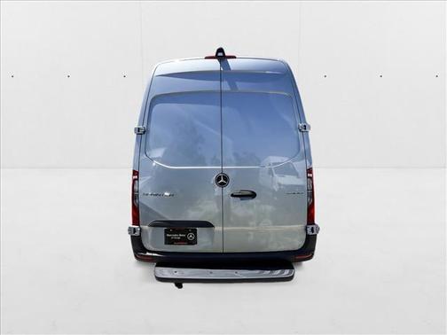 2025 Mercedes-Benz Sprinter 2500 Standard Roof