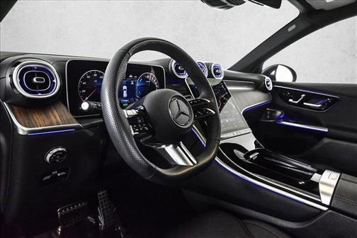 2025 Mercedes-Benz GLC 350e Base 4MATIC