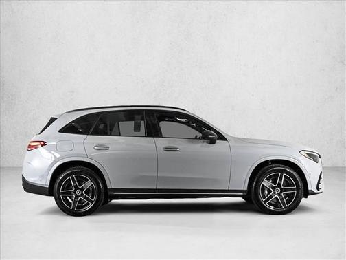 Alpine Gray 2027 Mercedes-Benz GLC 300