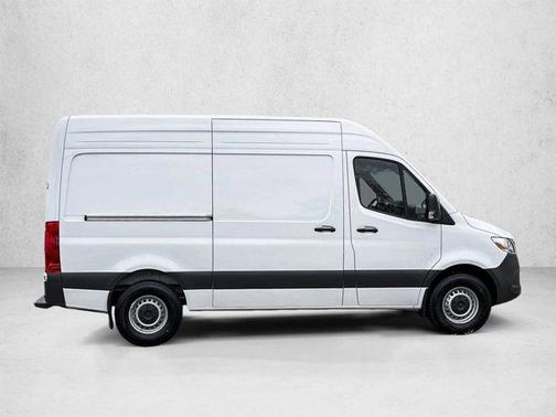Arctic White 2026 Mercedes-Benz Sprinter 2500