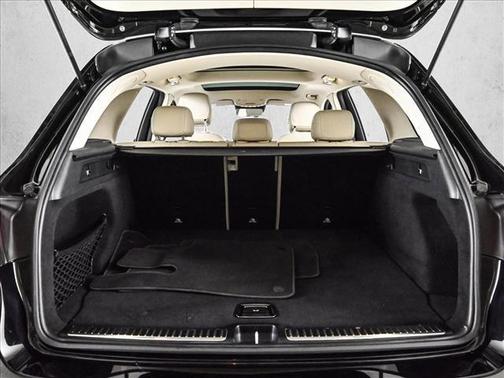 Black 2022 Mercedes-Benz GLC 300 Base 4MATIC