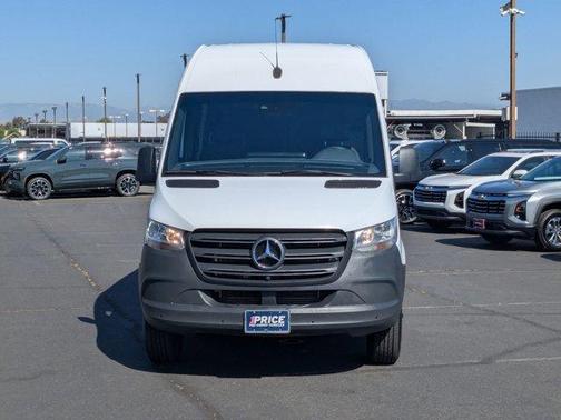 Arctic White 2023 Mercedes-Benz Sprinter 1500 Standard Roof