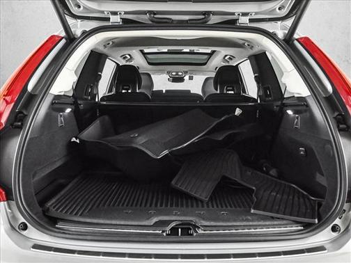 2024 Volvo XC90 Recharge Plug-In Hybrid T8 Plus Bright Theme 7-Seater