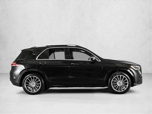 Obsidian Black Metallic 2026 Mercedes-Benz GLE 580 AWD 4MATIC